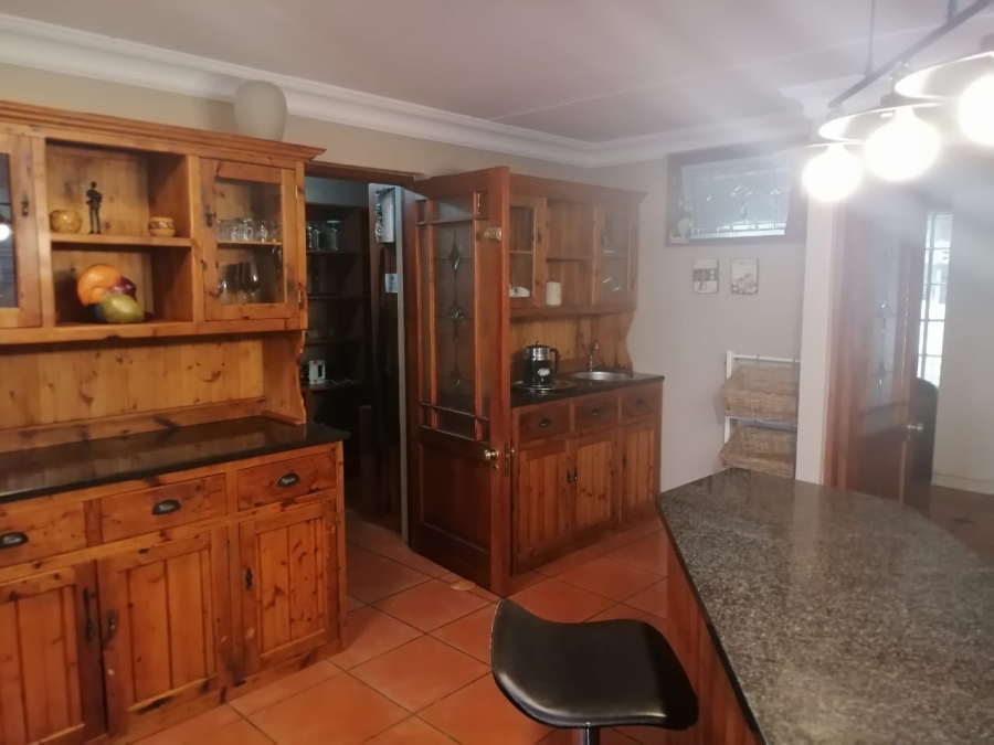 4 Bedroom Property for Sale in Rome Glen Western Cape